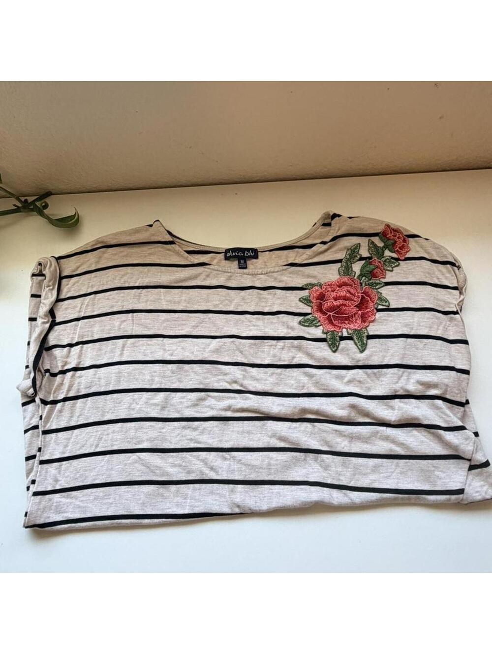 Striped Top with Rose Applique, Size Large, Coquette, Western